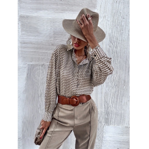 Satin All Over Print Button Down Shirt Oversized Tan Beige Brown Multicolor - Picture 2 of 16